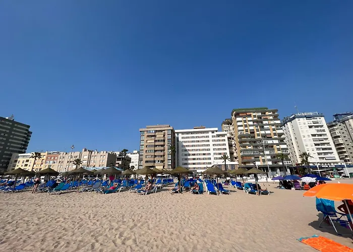 Atico Primera Linea De Playa. *