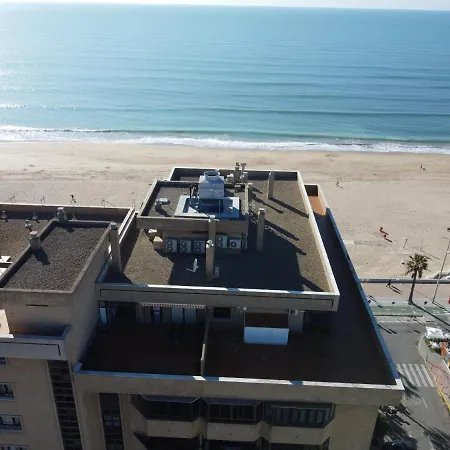 Atico Primera Linea De Playa. *