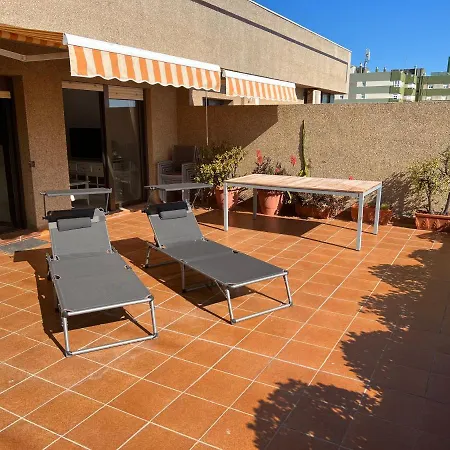 Atico Primera Linea De Playa. Apartment *