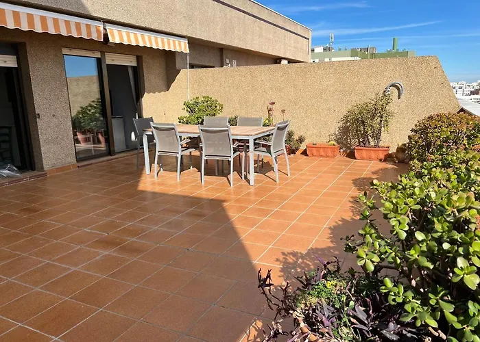 Atico Primera Linea De Playa. Apartman *